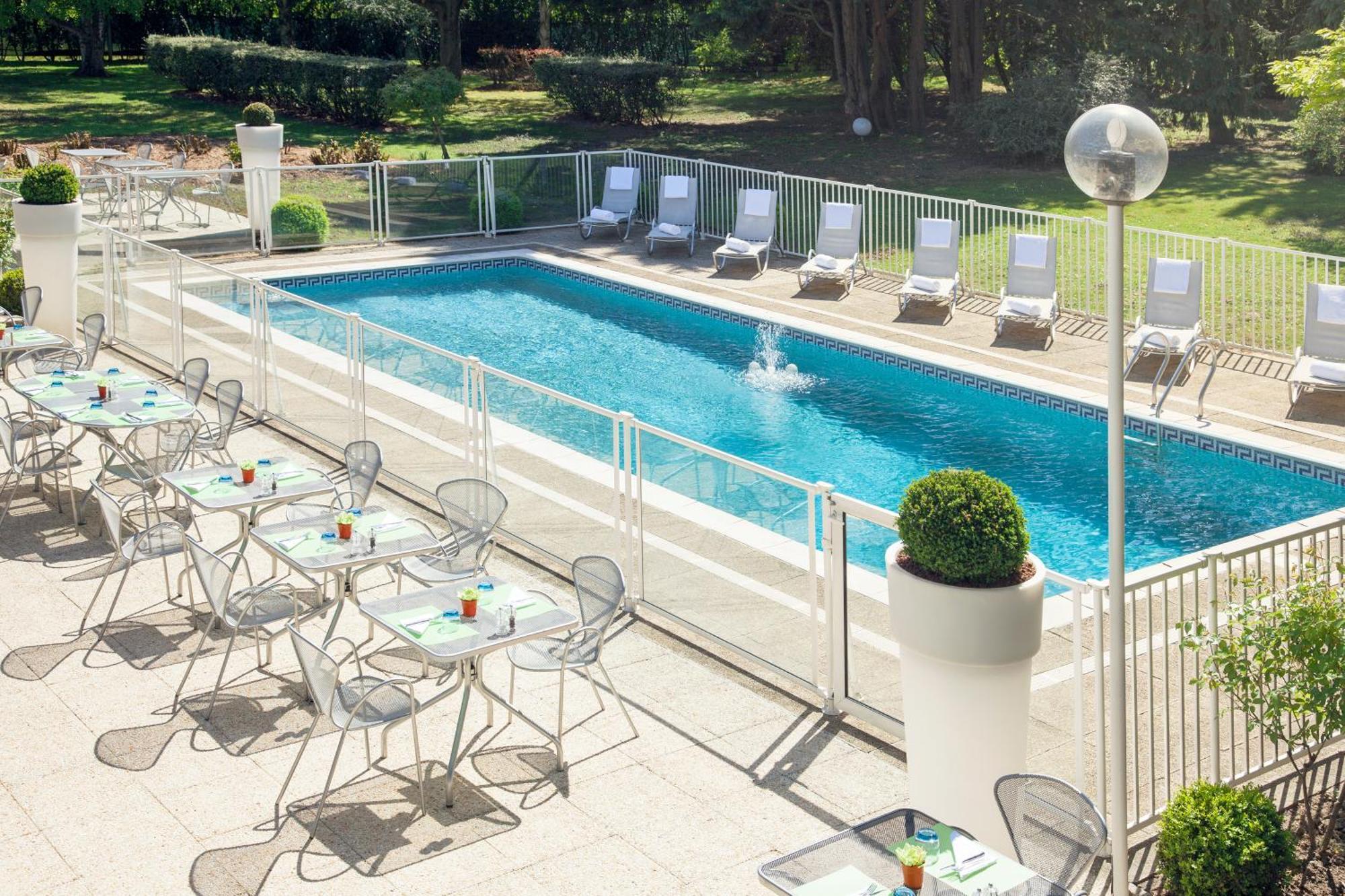 Novotel Poissy Orgeval Екстериор снимка